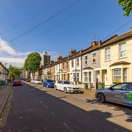 The Stratford Villa Londres Extérieur photo